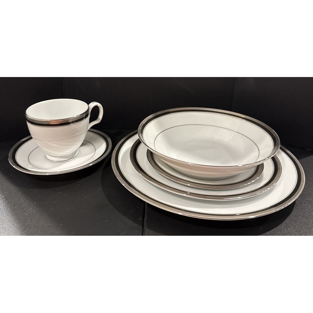 Noritake Austin Platinum Place Setting 5 Piece‎ Set Wedding Classic Party NEW